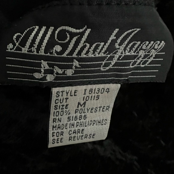 Evening gown, same or next day shipping from a smoke and pet free ๐ก - Picture 3 of 4